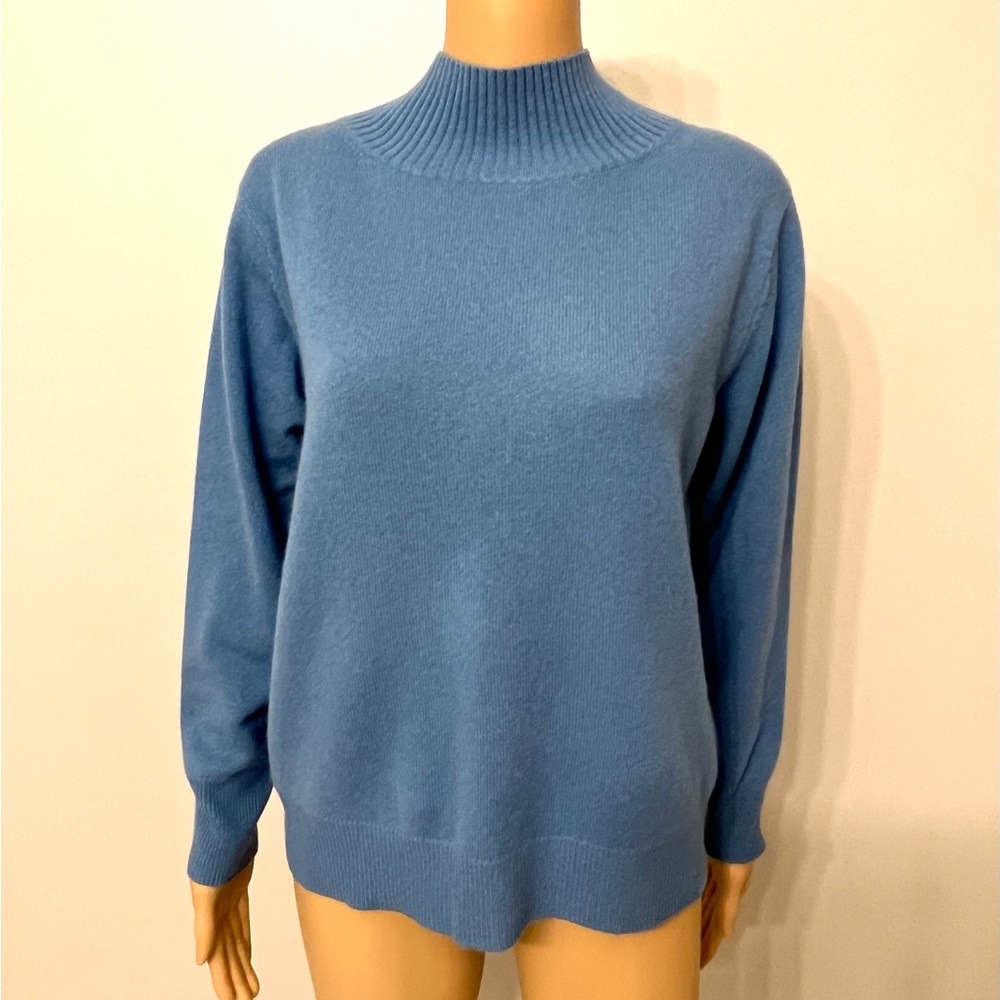 360Cashmere Women’s light Blue Mock Neck 100% Cashmere Bow Back Sweater Sz Small - Picture 2 of 7